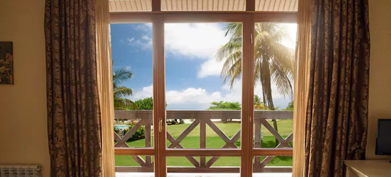 Residential Garden Window Enclosure Repair in Leesburg, FL